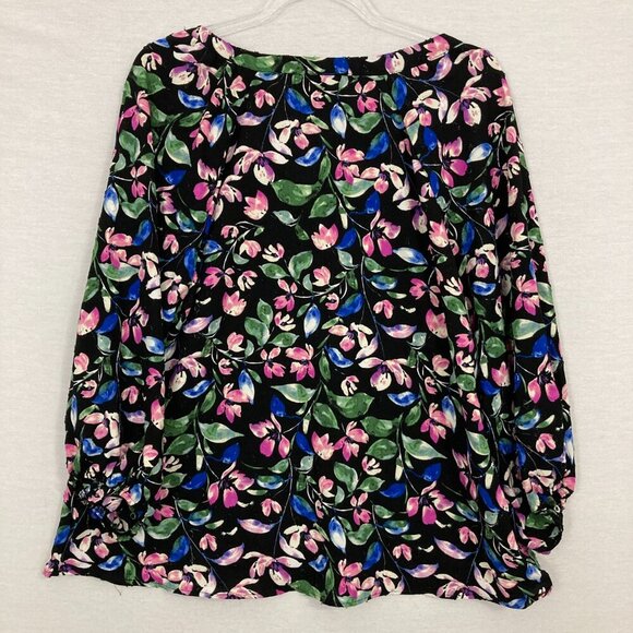 Adrienne Vittadini Black Multi Color Floral V Neck Lace Detail Popover Blouse XL - Picture 9 of 10